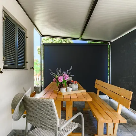 Kuca Za Odmor Miha Apartment Tar-Vabriga