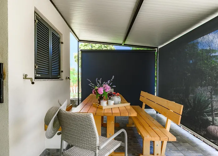 Kuca Za Odmor Miha アパート Tar-Vabriga